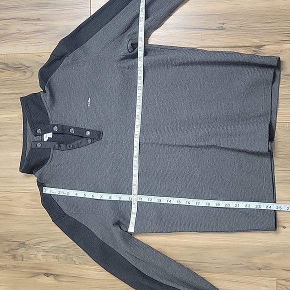 Calvin Klein Gray Color Block Long Sleeve Pull Over - Picture 5 of 8